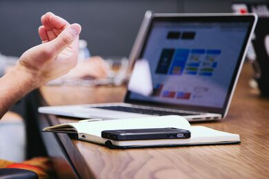 headway-5QgIuuBxKwM-unsplash (3)